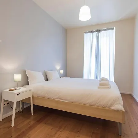 Lovelystay Modern Flat In Anjos Apartment *