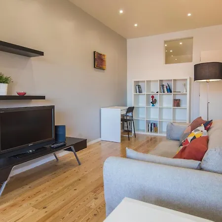 Apartment Lovelystay Modern Flat In Anjos